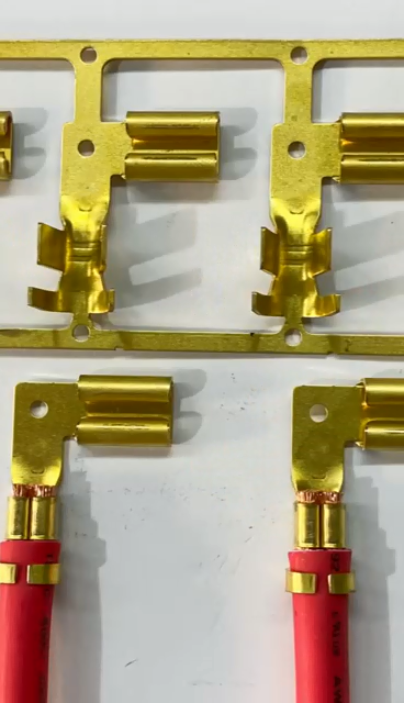 Hanke Style Applicator is crimping flag terminals-samples